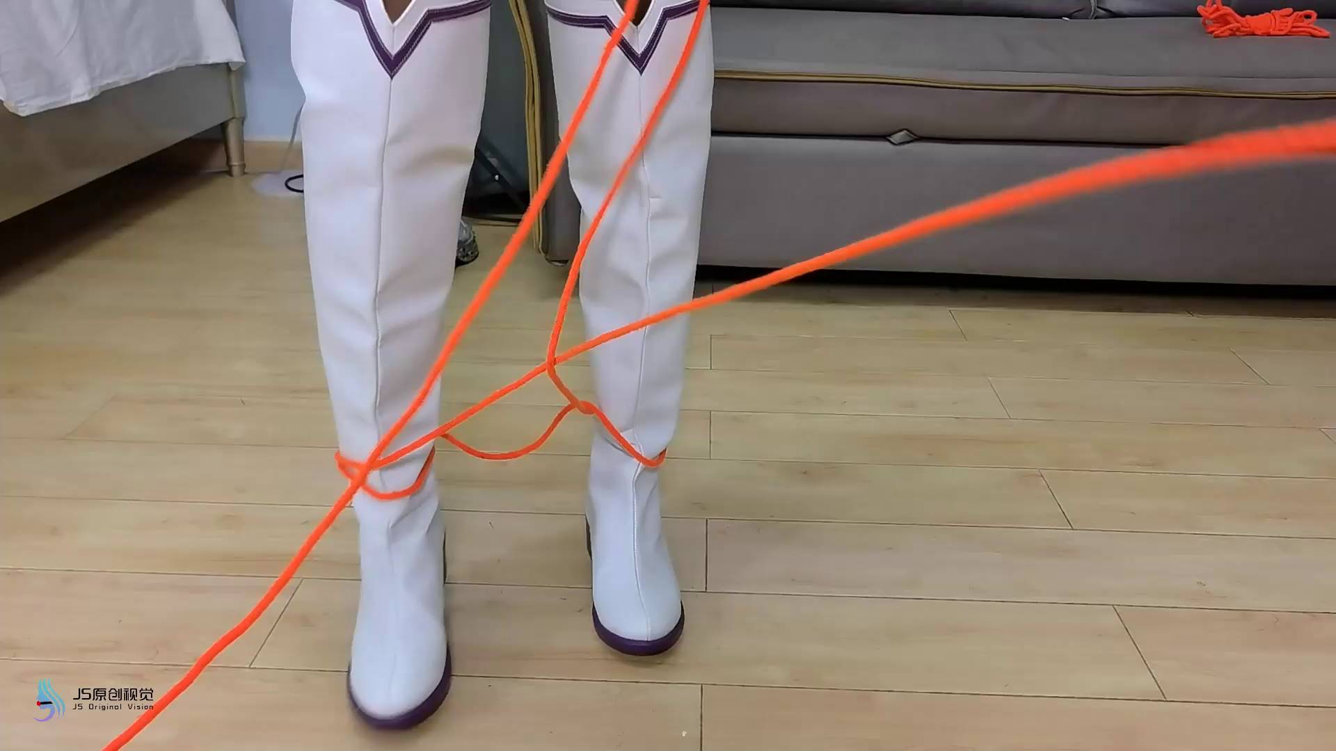 JS原创 神秘房间7~哈妮 女搜查官房间内调查被绳子袭击囚禁Cosplay艾斯德斯棒棒刺激